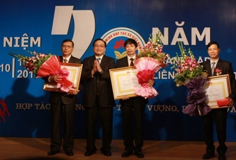 Liên minh hợp tác xã Việt Nam kỷ niệm 20 năm thành lập - ảnh 1