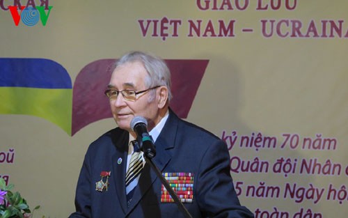 Gặp mặt các cựu chiến binh Ucraina nhân kỷ niệm 70 năm thành lập QĐND Việt Nam - ảnh 2