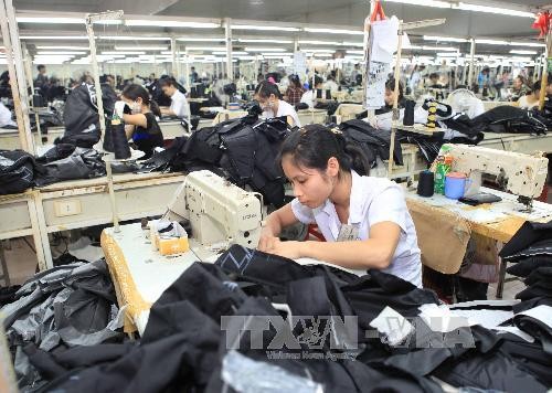 EIU: Kinh tế Việt Nam tiếp tục đà phục hồi mạnh mẽ  - ảnh 1