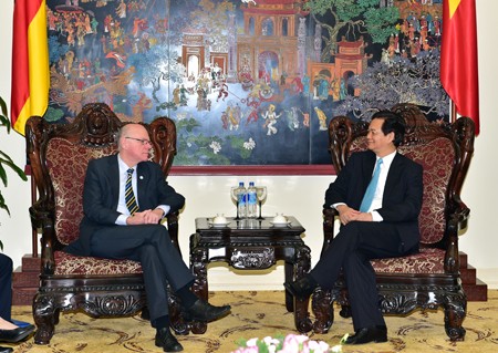 Thủ tướng Nguyễn Tấn Dũng tiếp Chủ tịch Quốc hội Đức Nobert Lammert  - ảnh 1
