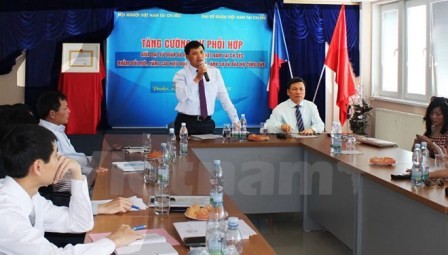 Công bố đường dây nóng về bảo hộ công dân Việt Nam tại Séc - ảnh 1