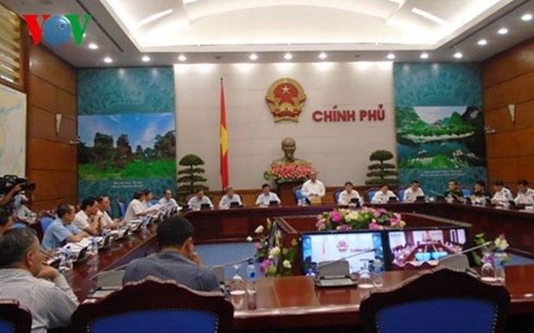 Phó Thủ tướng Nguyễn Xuân Phúc chủ trì hội nghị triển khai nhiệm vụ 6 tháng cuối năm của Ban chỉ đạo - ảnh 1