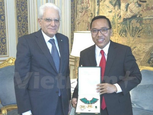 Italy trao Huân chương Công trạng cho Đại sứ Việt Nam  - ảnh 1