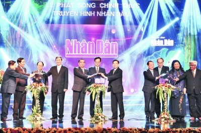 Thủ tướng chính phủ Nguyễn Tấn Dũng dự lễ ra mắt kênh Truyền hình Nhân dân - ảnh 1