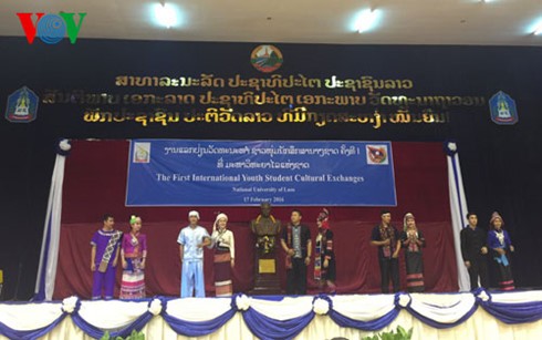 Giao lưu văn hóa sinh viên các nước tại Lào lần thứ nhất - ảnh 1