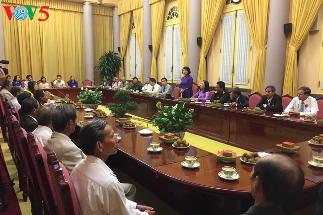 Phó Chủ tịch nước Đặng Thị Ngọc Thịnh tiếp đoàn đại biểu người có công tỉnh Thừa Thiên – Huế - ảnh 1
