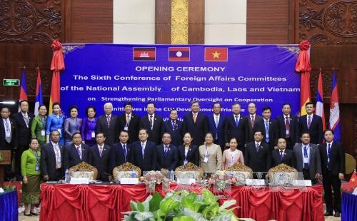 Ủy ban Đối ngoại Quốc hội Campuchia, Lào và Việt Nam cam kết tăng cường hợp tác - ảnh 2
