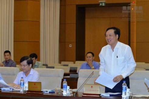 Thông qua Nghị quyết về việc thành lập Tòa án,Viện kiểm sát nhân dân thành phố Sầm Sơn, Thanh Hóa - ảnh 1