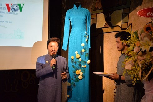 Giao lưu nghệ thuật Việt - Nhật “Áo dài và hoa vải Tsumami” - ảnh 1