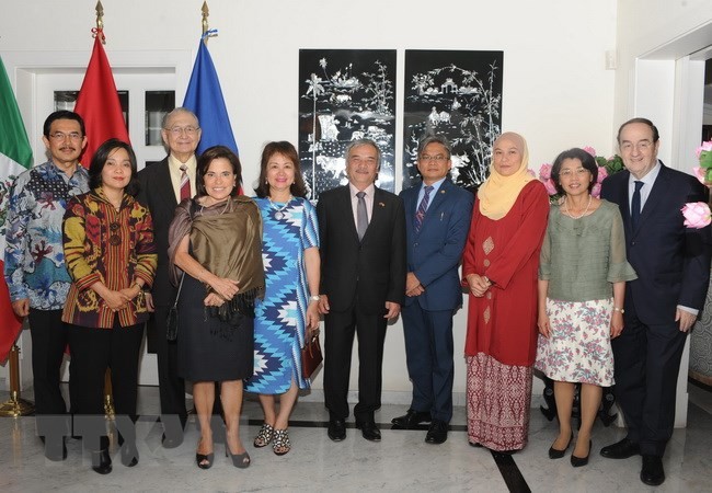 Đại sứ quán Việt Nam tại Mexico kỷ niệm 23 năm Việt Nam gia nhập ASEAN  - ảnh 1