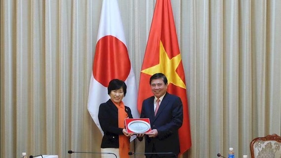 Lãnh đạo Thành phố Hồ Chí Minh tiếp Thứ trưởng Bộ Ngoại giao Nhật Bản - ảnh 1