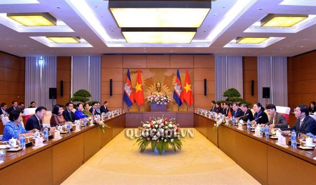 Đoàn đại biểu Quốc hội Vương quốc Campuchia thăm chính thức Việt Nam - ảnh 1