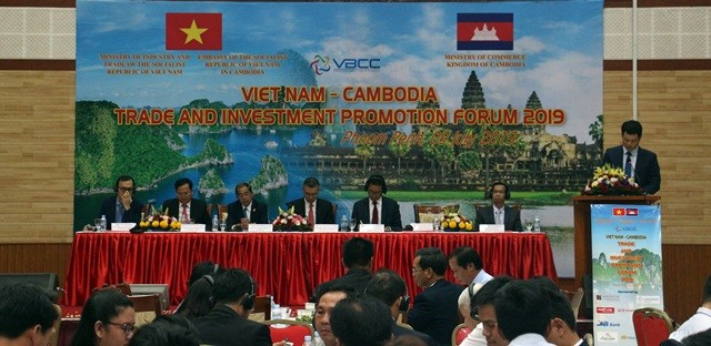 Doanh nghiệp Việt Nam – Campuchia tăng cường hợp tác thương mại - đầu tư - ảnh 1