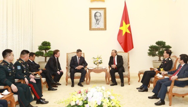 Phó Thủ tướng Trương Hòa Bình: Việt Nam luôn coi Mông Cổ là đối tác quan trọng - ảnh 1