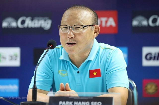Huấn luyện viên Park Hang Seo chúc tết cổ động viên Việt Nam - ảnh 1