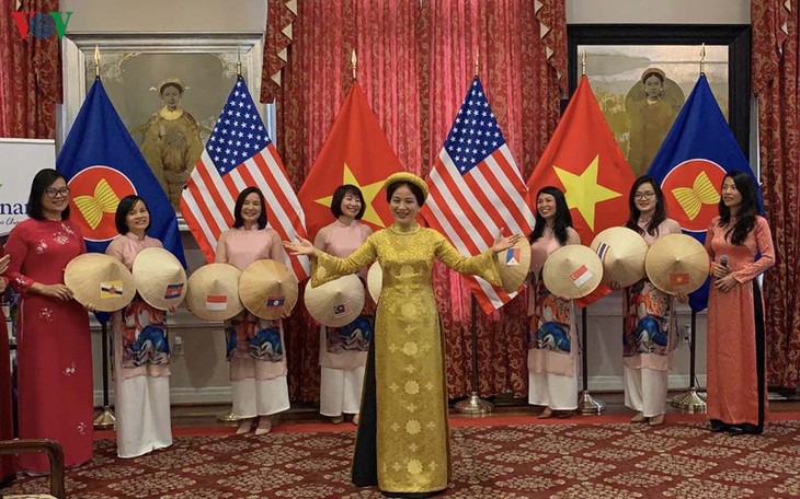 Việt Nam chủ trì chuỗi các hoạt động giao lưu của Hội Phụ nữ ASEAN tại thủ đô Washington - ảnh 2