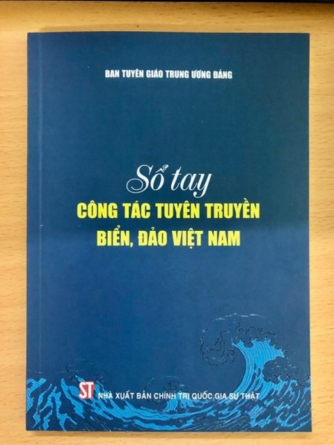 Xuất bản Sổ tay tuyên truyền biển, đảo Việt Nam - ảnh 1
