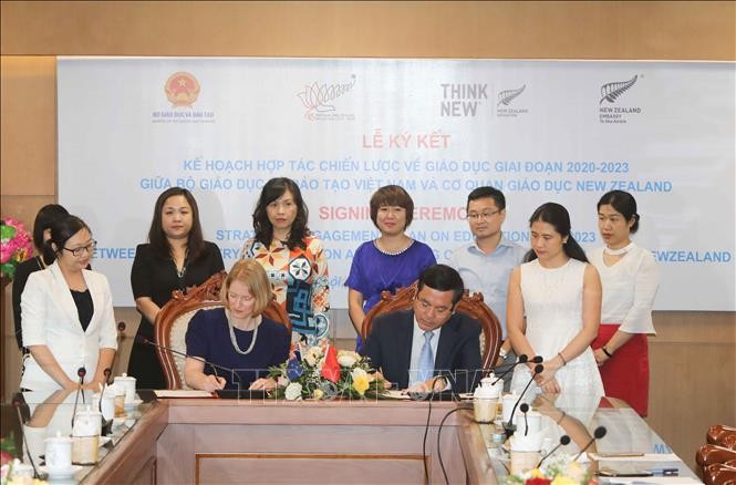 Việt Nam – New Zealand tái ký kết Kế hoạch Hợp tác Chiến lược về Giáo dục giai đoạn 2020-2023 - ảnh 1