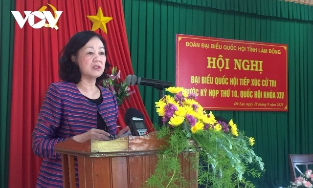 Trưởng ban dân vận Trung ương Trương Thị Mai tiếp xúc cử tri tại Lâm Đồng - ảnh 1