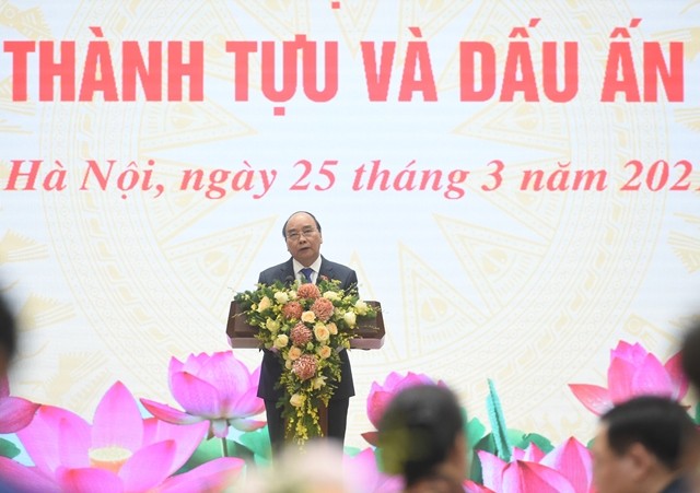 Thủ tướng Nguyễn Xuân Phúc: Chính phủ cống hiến hết sức phục vụ đất nước, nhân dân - ảnh 1