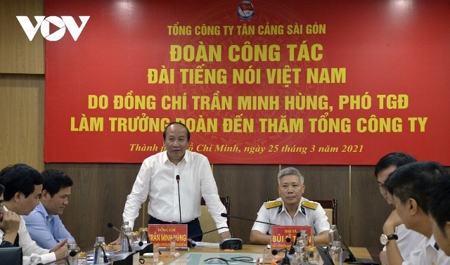 Đoàn công tác Đài Tiếng nói Việt Nam làm việc với Tổng Công ty Tân Cảng Sài Gòn - ảnh 1