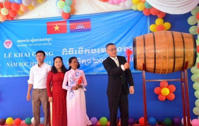 Những cô giáo kiều bào nặng lòng với tiếng Việt nơi xa xứ - ảnh 1