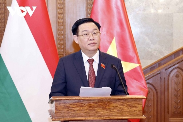 Chủ tịch Quốc hội Vương Đình Huệ chủ trì Toạ đàm lập pháp giữa Quốc hội Việt Nam và Hungary - ảnh 2