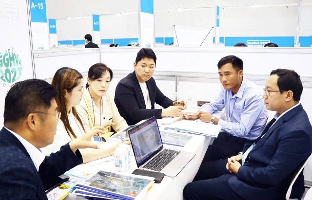 Long An thu hút nhiều nhà đầu tư tại Diễn đàn Tầm nhìn xanh toàn cầu Busan 2023 - ảnh 1