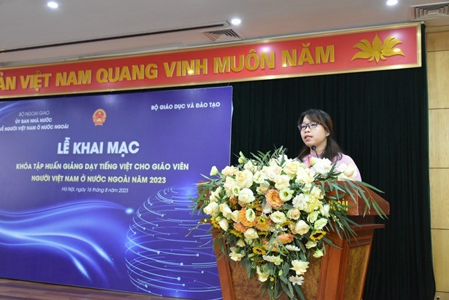 Khai mạc khóa tập huấn giảng dạy tiếng Việt cho giáo viên NVNONN năm 2023 - ảnh 2