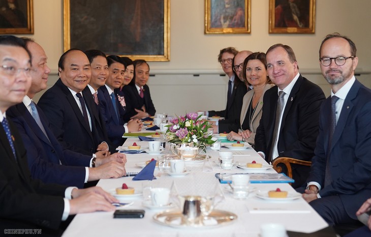 Thủ tướng Nguyễn Xuân Phúc hội đàm với Thủ tướng Thụy Điển - ảnh 4