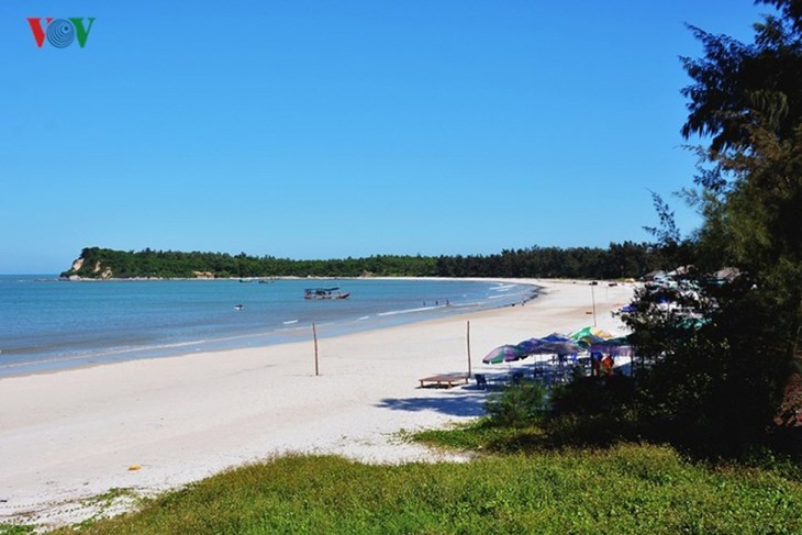 Top 10 destinations to enjoy summer retreat in Vietnam - ảnh 1