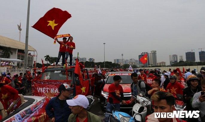 TRỰC TIẾP ĐT Việt Nam 1 - 0 UAE: Tiến Linh xuất thần lập siêu phẩm - ảnh 15