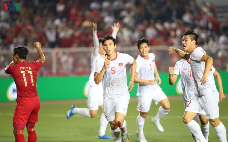 Toàn cảnh U22 Việt Nam đè bẹp U22 Indonesia để vô địch SEA Games 30 - ảnh 7