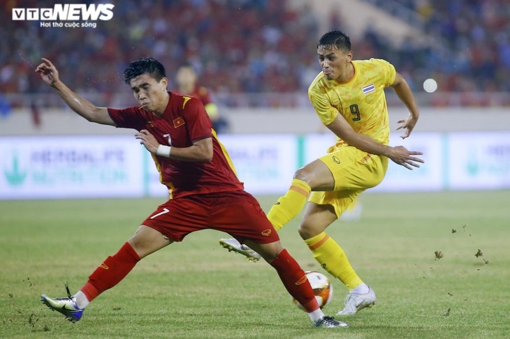 HLV Park Hang Seo lặng người phút chia tay U23 Việt Nam sau kỳ tích SEA Games - ảnh 5