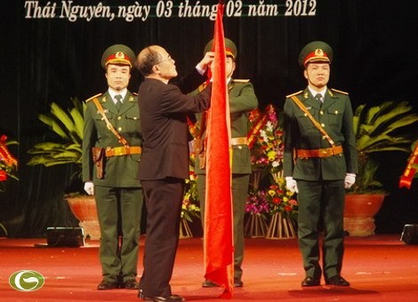 Celebran los 82 años del Partido Comunista de Vietnam - ảnh 2
