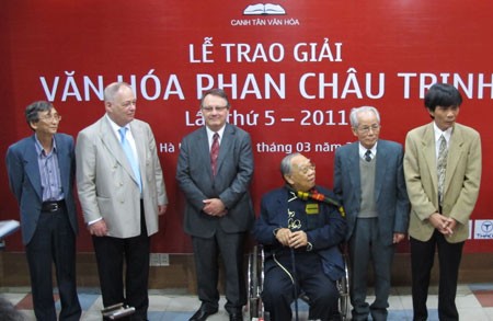 Entregan Premio Phan Chau Trinh a sobresalientes activistas culturales - ảnh 1
