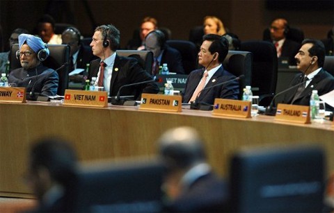 Prosiguen actividades del premier vietnamita en II Cumbre de Seguridad Nuclear  - ảnh 1