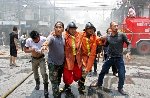 Cientos de bajas en ataques con bombas en Tailandia - ảnh 1