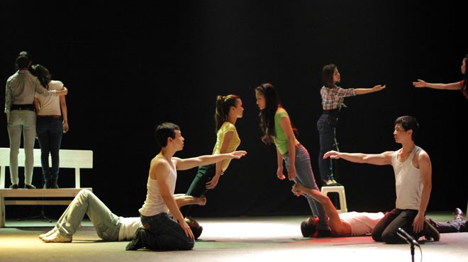 Estrenan en Hanoi un drama contra discriminación de homosexuales y transexuales - ảnh 1