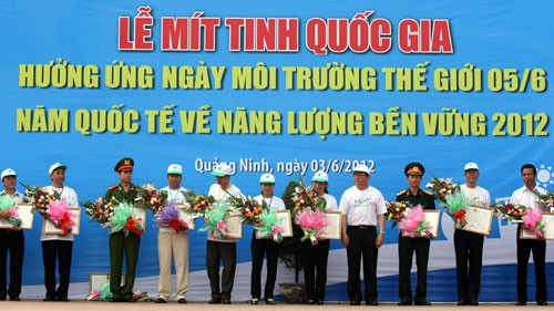 Gobierno vietnamita toma como tarea constante y urgente la protección ambiental - ảnh 1
