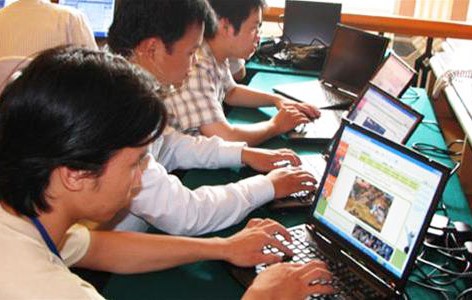Vietnam administra y favorece el desarrollo de Internet - ảnh 1