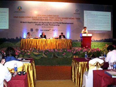 Foro trilateral en Hanoi sobre aplicación de alta tecnología en la  agricultura - ảnh 1
