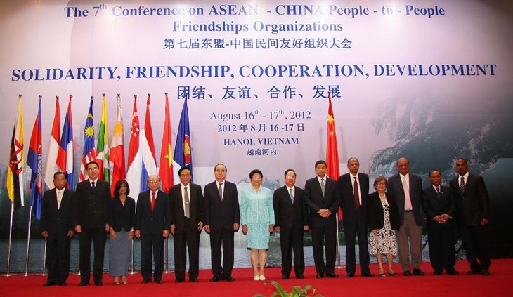 Clausuran VII Conferencia de las organizaciones de amistad ASEAN- China - ảnh 1