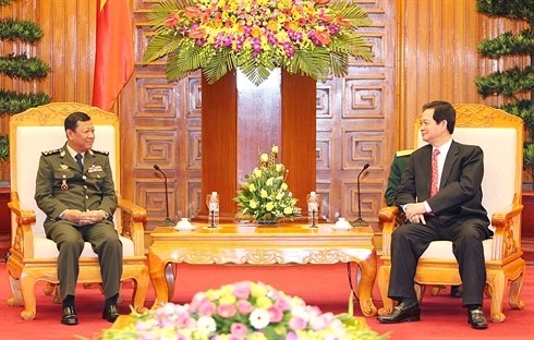 Vietnam y Cambodia estrechan lazos de cooperación militar - ảnh 1