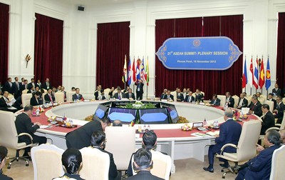 Inaugurada XXI Cumbre de ASEAN en Cambodia - ảnh 1