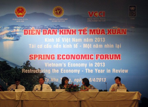 Inaugurado Foro primaveral Economía de Vietnam 2013 - ảnh 1