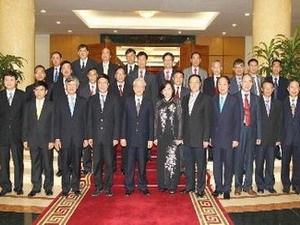 El líder partidista recuerda las tareas políticas de los nuevos embajadores vietnamitas - ảnh 1