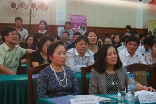 Dirigentes vietnamitas consideran importantes sugerencias infantiles - ảnh 1