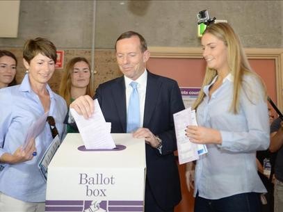 Realizan elecciones parlamentarias en Australia - ảnh 1