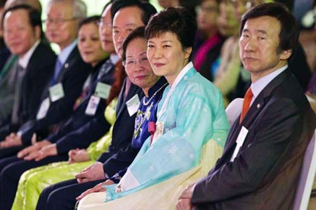 Actividades destacadas de la presidenta surcoreana Park Geun-hye en Vietnam - ảnh 1